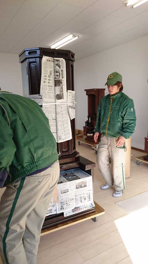 本日桜梅桃李.comの中古仏壇展示夢工房より中古仏壇492を千葉県に出荷